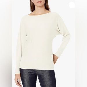 Lark & Ro Women's Cream Long Sleeve Bateau Neck Sweater